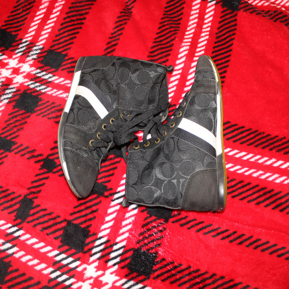 Coach hightops black with white size 5 - Picture 1 of 1